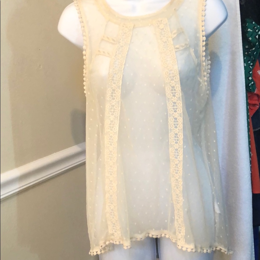 XL Sleeveless beige blouse